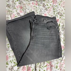 NYDJ Brigitte Wide Leg Capri Jeans in Charcoal Gray